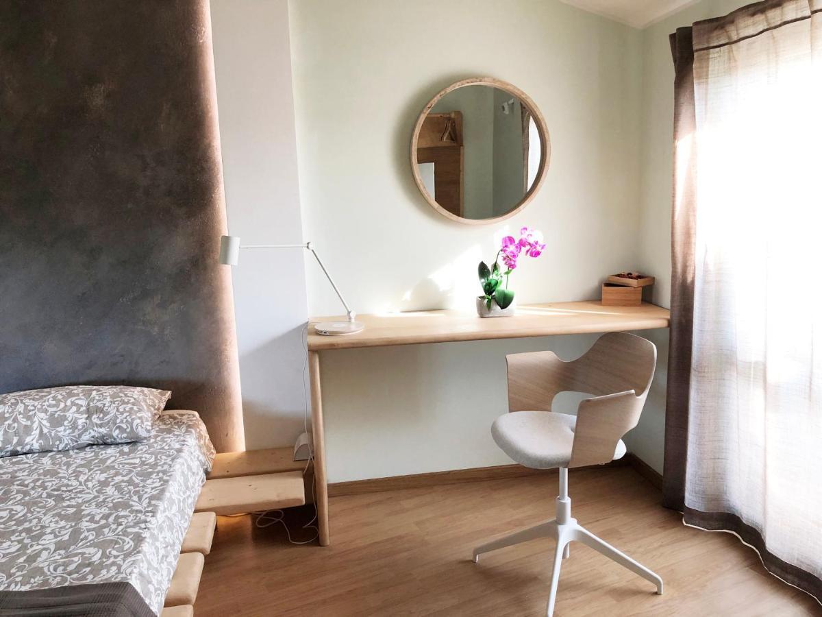 Rent Room Wood Ангуилара Сабация Екстериор снимка