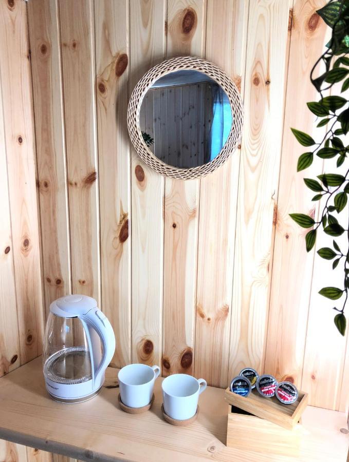 Rent Room Wood Ангуилара Сабация Екстериор снимка
